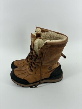 UGG Chestnut Brown Shearling-Lined Lace-Up Winter Boots